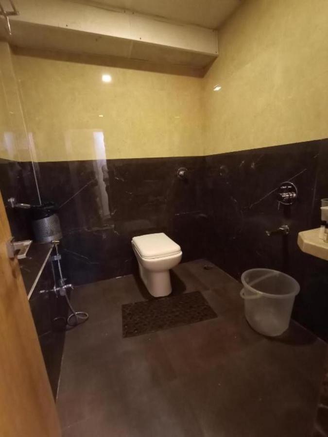 Colaba Suites - Near Taj Hotel, Мумбаї Екстер'єр фото