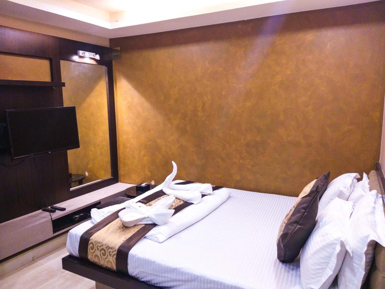 Colaba Suites - Near Taj Hotel, Мумбаї Екстер'єр фото