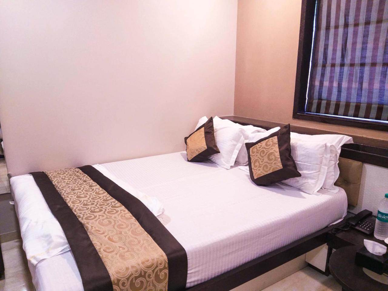Colaba Suites - Near Taj Hotel, Мумбаї Екстер'єр фото