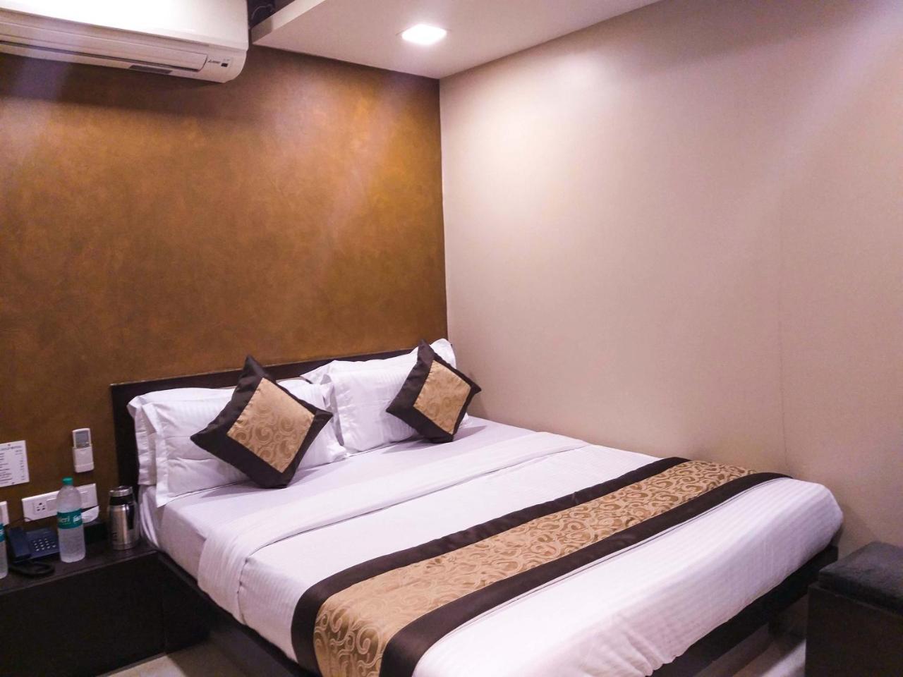 Colaba Suites - Near Taj Hotel, Мумбаї Екстер'єр фото