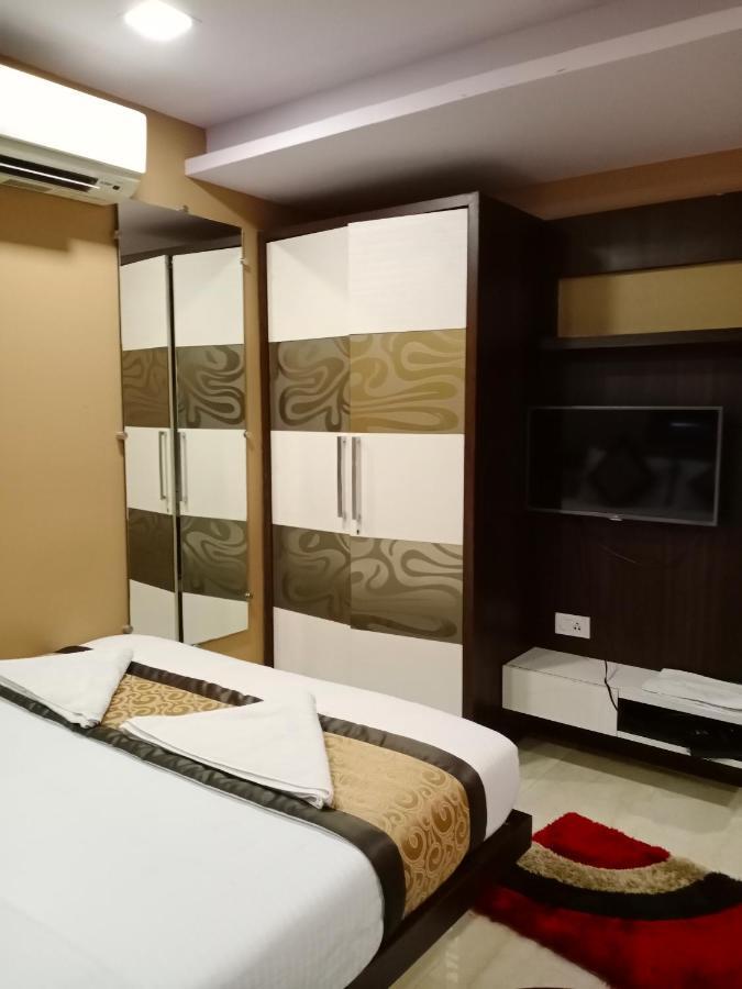 Colaba Suites - Near Taj Hotel, Мумбаї Екстер'єр фото